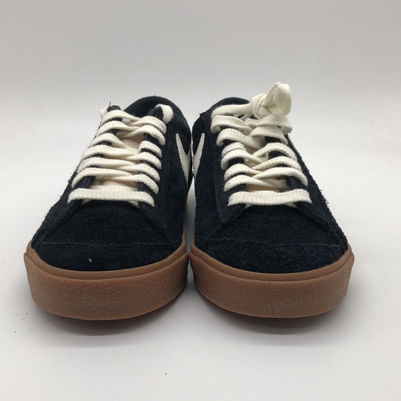 Women’s Nike Blazer Low ‘77 VNTG Black/White FQ8060-001 NWB - Picture 4 of 6
